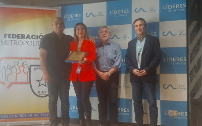 Entrega de galvano a Caja Los Andes